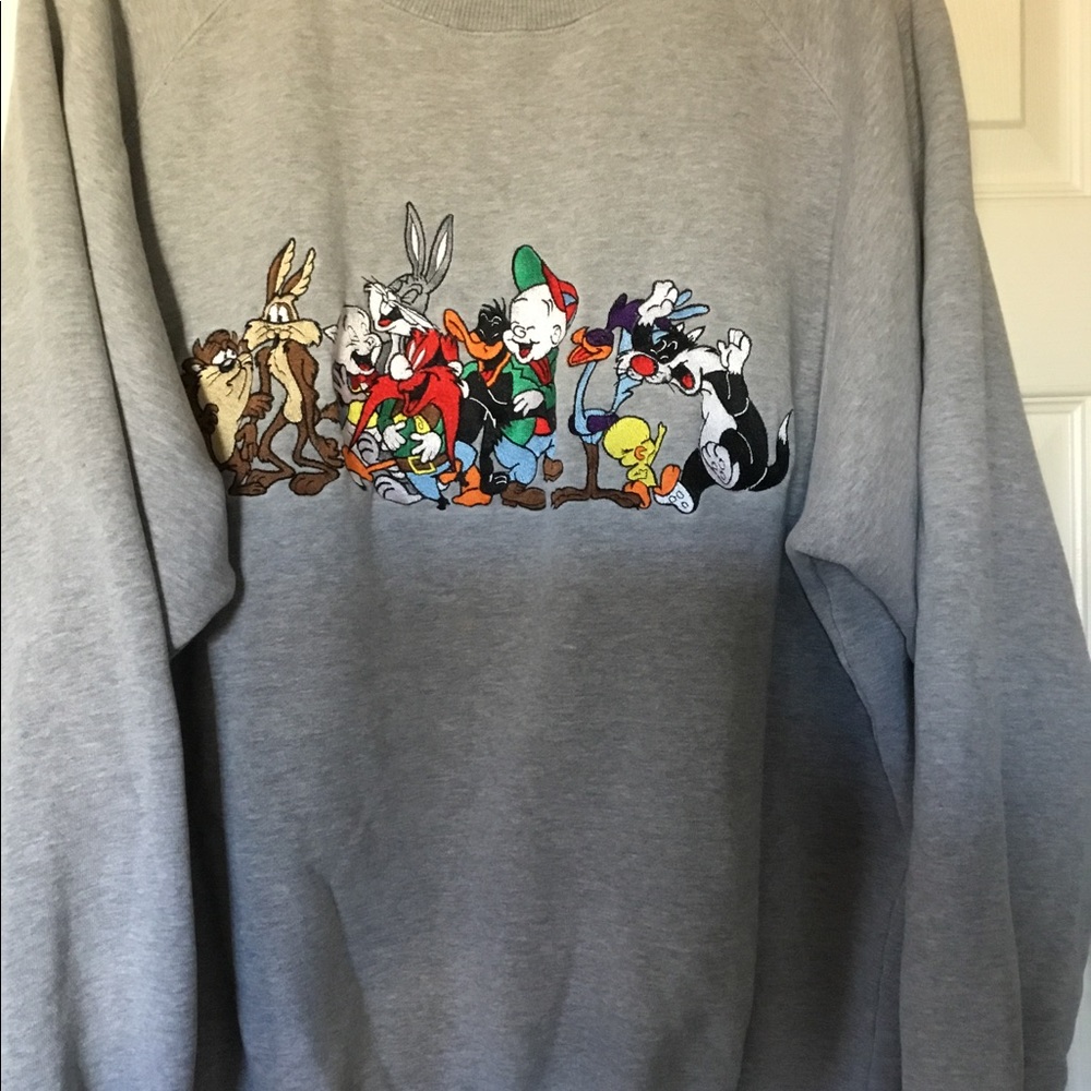 Woman’s Looney Tunes Sweatshirt